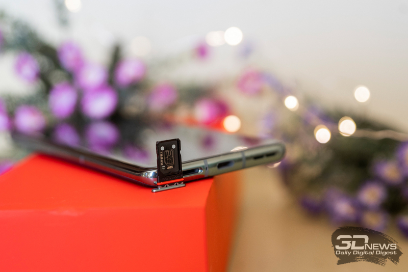  OnePlus 10 Pro, слот для двух карточек стандарта nano-SIM 